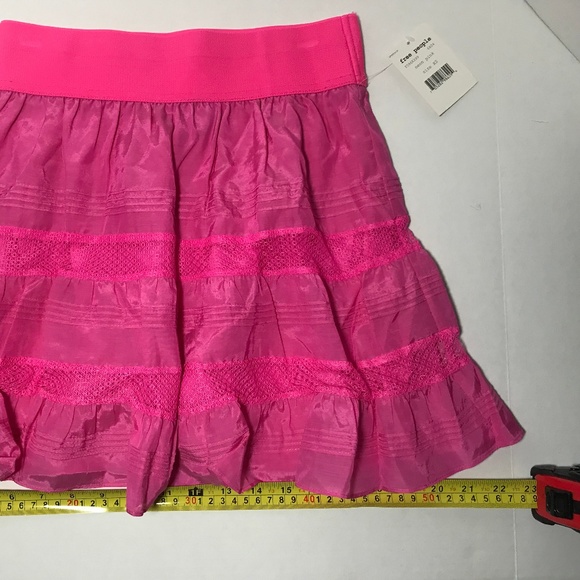 BNWT Free People Pink Miniskirt XS PRICE FIRM NO BUNDLE DISCOUNTS NO OFFERS - Picture 4 of 6